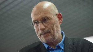 Суд заочно приговорил Акунина к 14 годам по делу об оправдании терроризма