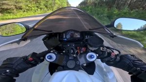 Поездка по городу на мотоцикле