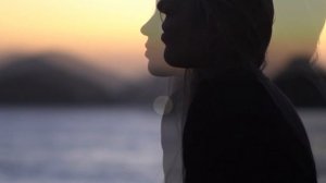 "Не плачь девчонка"
Подпишись и поставь Like :)