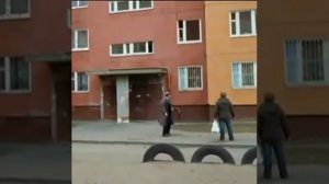 Братан выходи....