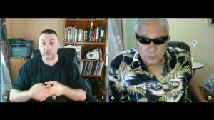 Наручники и кофе.