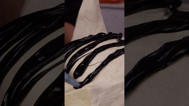 Сделали маску супергероя из герметика