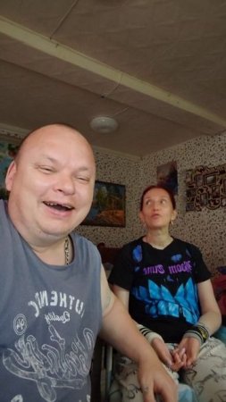Катя хочет есть окрошку на улице 😅 не могу ей отказать