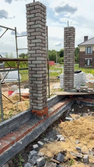 Столбик из колённого кирпича 🔨🧱