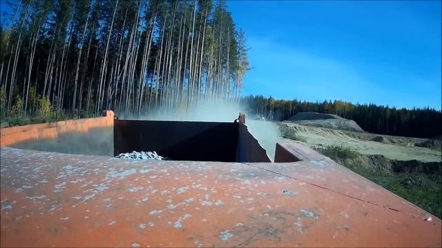 Везем щебень на камазе и базар о делах текущих)))