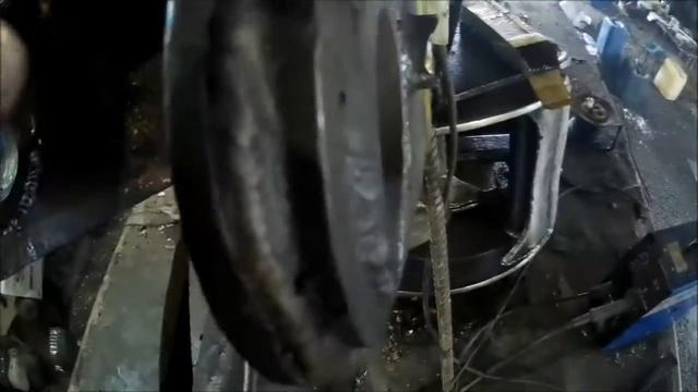 оторвало стрелу на лесовозе УРАЛ. правим, варим.