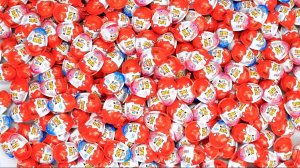 ОТКРЫВАЕМ ОГРОМНУЮ КУЧУ СЛАДОСТЕЙ . КИНДЕР ДЖОЙ СМАИЛ