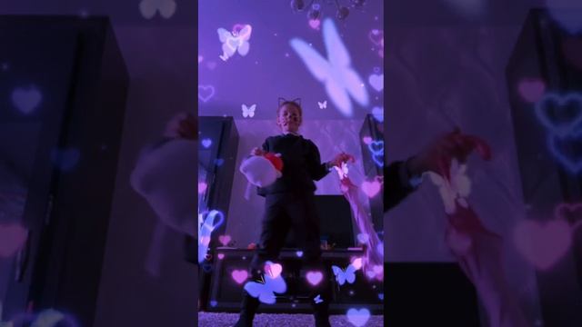 девочка-кошка👧🐈⬛
