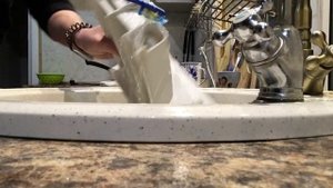 Как почистить лоток для порошка в стиральной машине