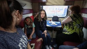 Пекло на рельсах: пассажиры жалуются на невыносимую жару в поездах