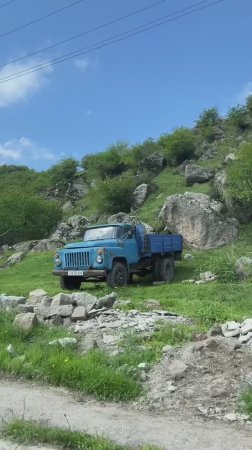 Водопады пересохли. Сериал Тройка на Кавказе (всего 100 серий ищи остальные)