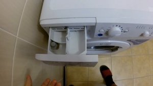 Как вытащить лоток для порошка в стиральной машине