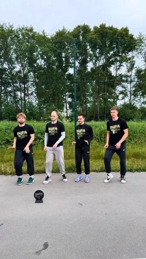 "Бульдоги" ВоГУ. Танцуй, танцуй! Мемный танец