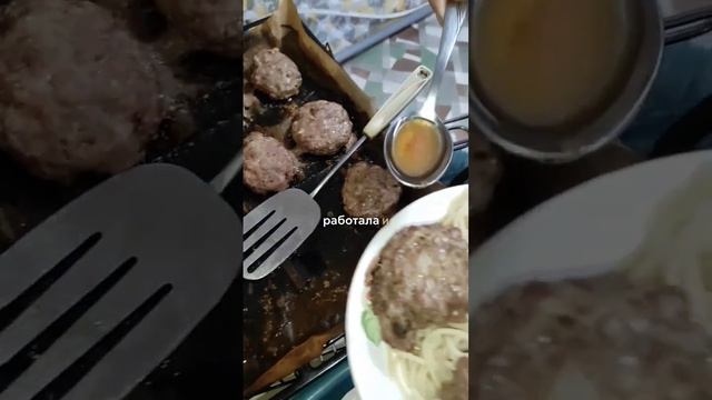 Как ни старайся, в общепите гладко не бывает#мамаидочь#полуфабрикаты#пельмени#своедело