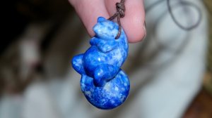 Амулет подвеска _Лягуха_ лазурит