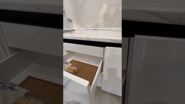 Г. Нижнекамск, строителей 59, новая очередная кухня!