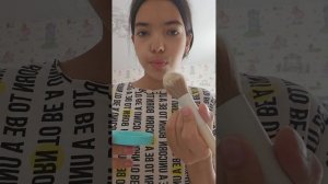 Влог продолжение на 3 минуты
  Крашусь, делаю причёску 🥰❤️💕🌸