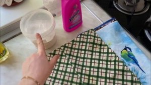 Как отстирать скатерть от застарелых пятен?