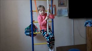 Учимся лазать по канату с фитнес-петлей