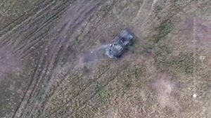 Уничтожение финского бронетранспортёра patria 6*6 в объективе нашего Мавика, переданного разведчикам
