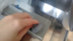 Как запустить посудомоечную машину в первый раз