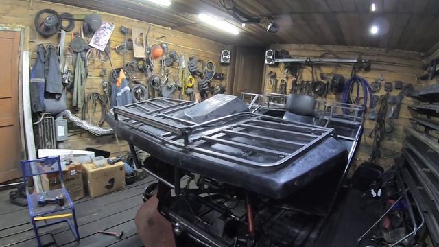 Процесс движется. Сделал багажники на квадроцикле болотоходе смотреть онлайн