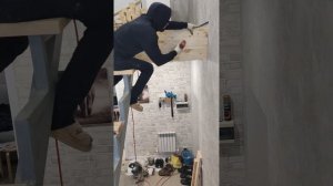 монтаж лестницы