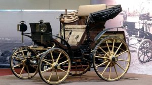 Как появился первый российский автомобиль (на базе самодвижущегося экипажа) с мотором?