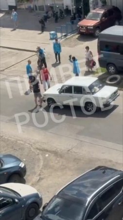 На Гагаринской сбили курьера.