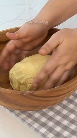 Shortbread Cookie Walkers Style #cookies #shortbread #homemade #savoreasy #food #shorts #shortvideo