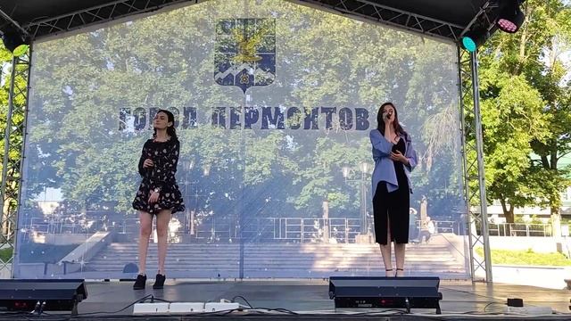 Алина Кунц, Арина Железняк - Близкие люди 02.07.2022 День молодёжи