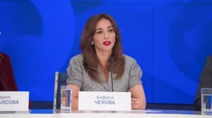 В Госдуме предложили предупреждать женщин о знакомствах с женатыми мужчинами.