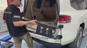 Установка калитки под запаску BMS ALFA для Тойота Ленд Крузер 300