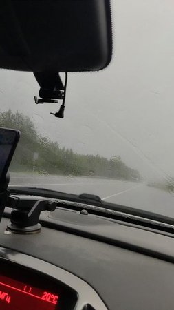 Едем в Питер, ливень