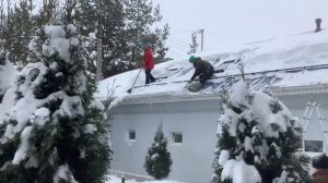 Уборка снега с крыши - LiWood