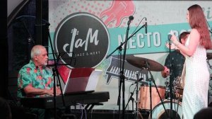 High Hat Trumpet and Rhythm(Valaida Snow)