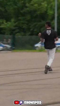 @IShowSpeed races RGIII