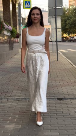 Дефиле на улице Пискунова. Модель Елена Ковалева. Н.Новгород.