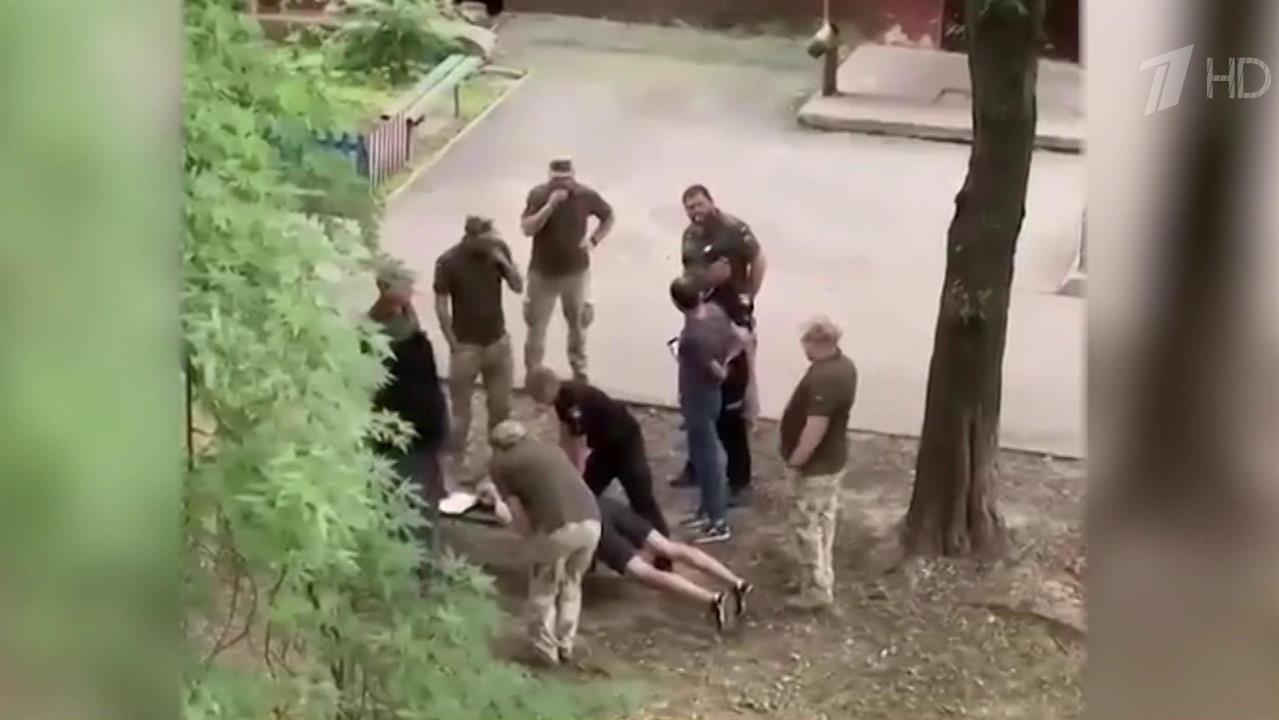 Стало известно о новых случаях принудительной мобилизации на Украине