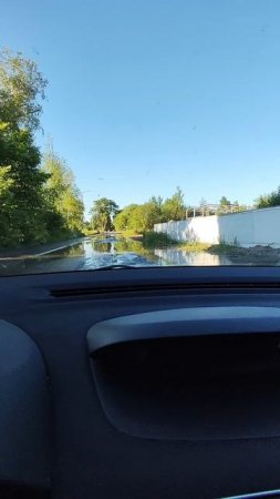 Локальный потоп на дороге