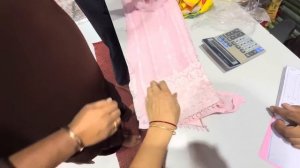 Индийские ШОК традиции.Свекровь учит русскую невестку проводить обряды.ПОКЛОНЯЮСЬ перед старшими