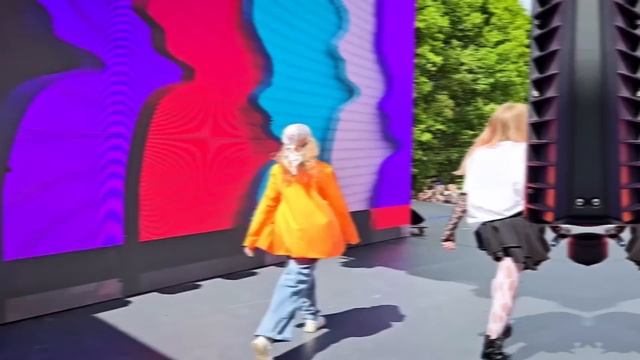 ШТОРМ СОРВАЛ VK Fest? Милана не сдаётся!