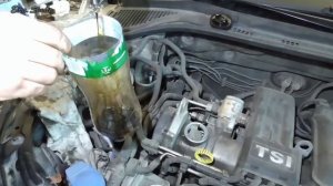КАК ЗАМЕНИТЬ МАСЛО В ДВИГАТЕЛЕ SKODA RAPID? БЫСТРО И САМОСТОЯТЕЛЬНО