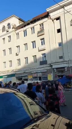 В Тбилиси произошло частичное обрушение пятиэтажки. 🫢