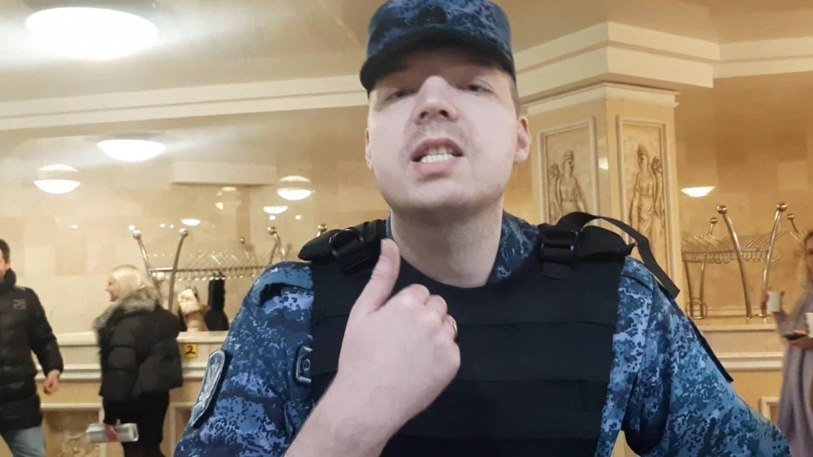 Воронеж🔥Уволеннный пристав Волков потянул за собой корешей-элементов. Теперь в суд как на праздник смотреть онлайн