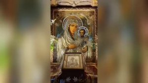 Акафист Пресвятой Богородице читает Иеродиакон Илиодор