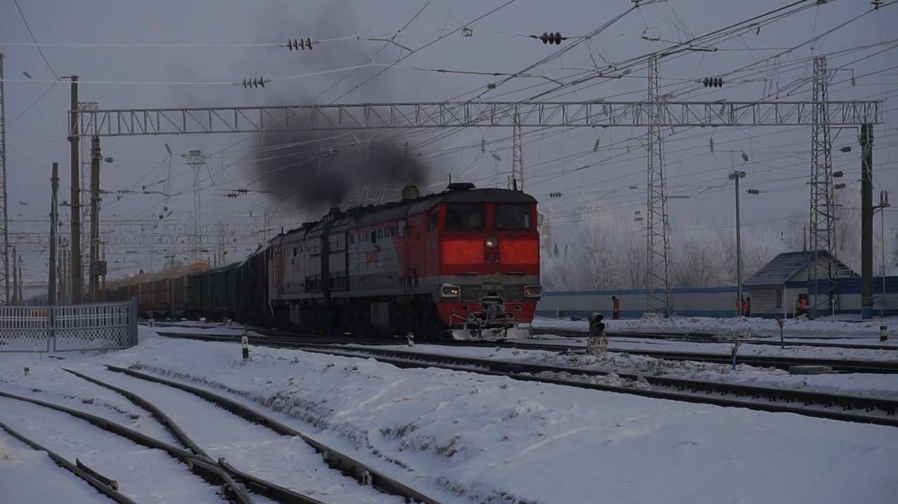 Тепловоз 2ТЭ10М-3562. Отправление. Звук 5Д49.