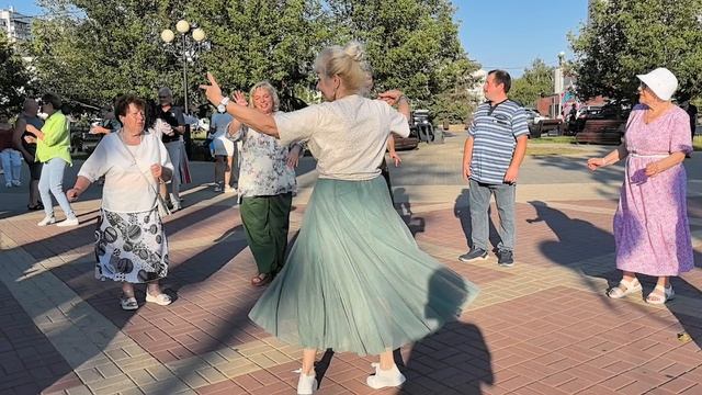 Расцвела смородина... 14.07.25...