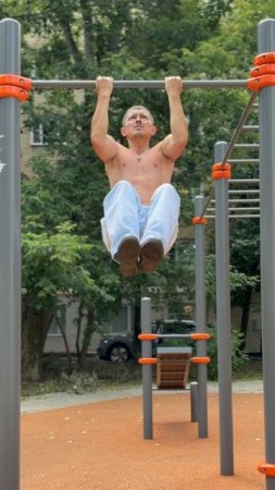 Подтягивания обратным хватом