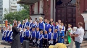 Вот такие замечательные дети в Орехово-Зуево.Красотища! Отец Андрей - уважение и благодарность !!!
